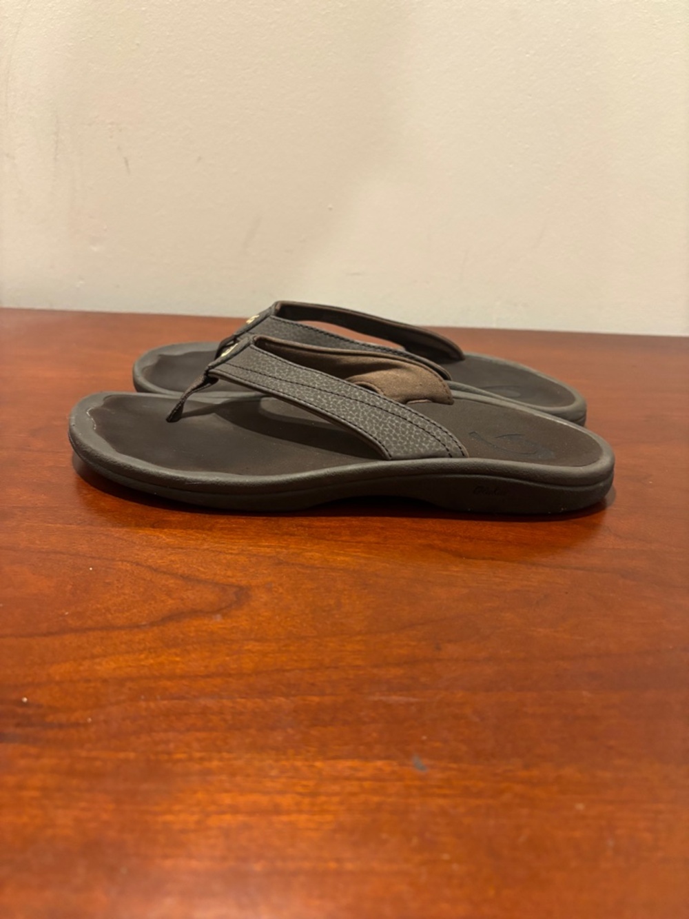 OluKai Women's Ohana Thong Sandals Flip Flops Brown Size 8 - Picture 3 of 8